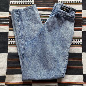 Vintage Rocky Mountain 80’s Acid Washed Blue jeans. Bareback. Size 23/29. Rare!
